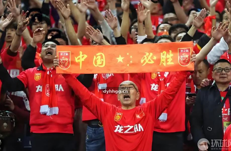 看球宝球迷社区与客户端体验配图